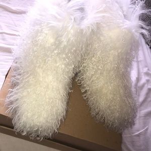 Fluff momma Mongolian UGGS